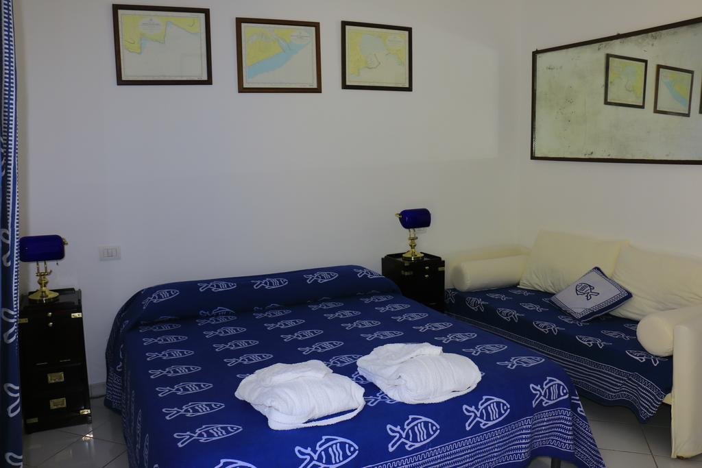 Cala Cavone Guest House Ponza Esterno foto