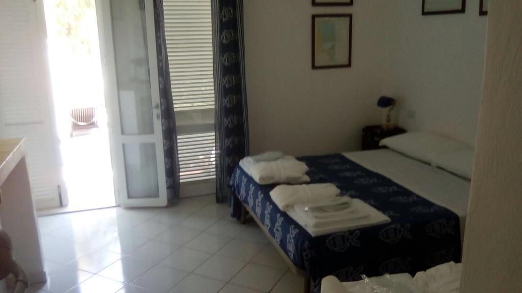 Cala Cavone Guest House Ponza Esterno foto